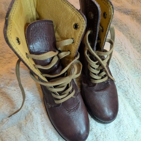 Frye vintage Sabrina style boots 7.5 - Picture 7 of 11